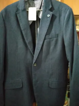 Chaqueta de hombre gris con coderas