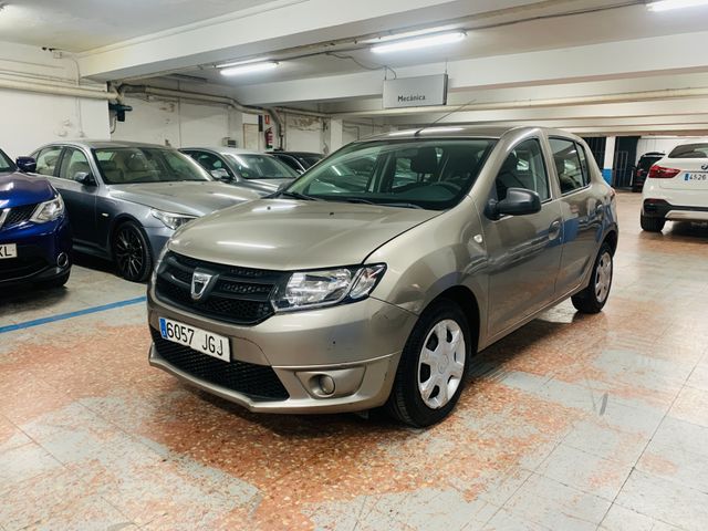 Dacia Sandero 2015