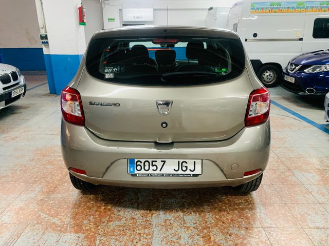 Dacia Sandero 2015