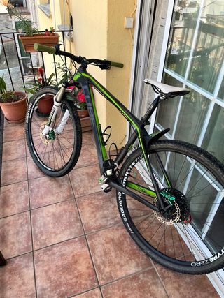 Bicicleta Cube Reaction Pro Carbono 10,5kg