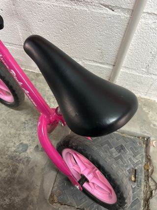 Bicicleta de equilibrio rosa Chicco