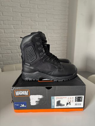 38 Botas Magnum Strike Force waterproof policía