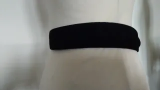 Cintura nera con decoro gioiello