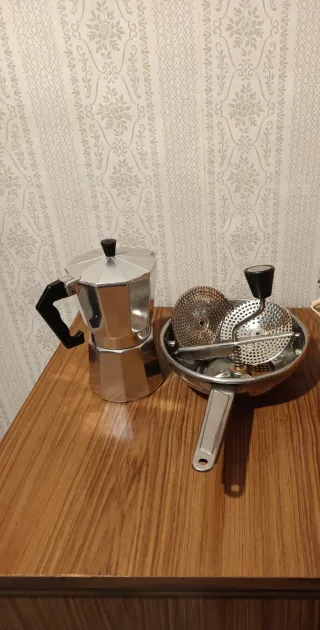 Lote Cafetera Italiana Aluminio y Pasapuré