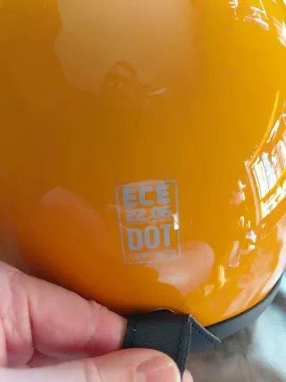 Casco de moto amarillo talla S