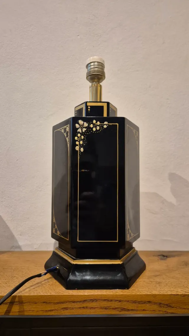 Lampada esagonale laccata dipinta a mano