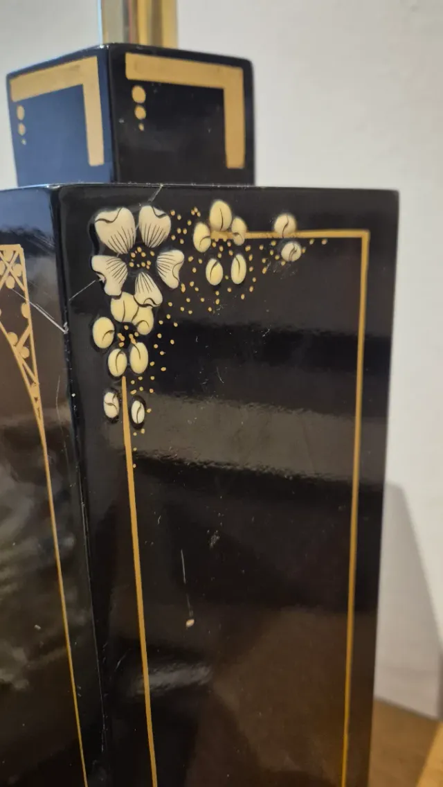 Lampada esagonale laccata dipinta a mano