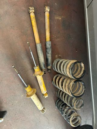 Suspensión Mitsubishi Montero V60 muelles de serie