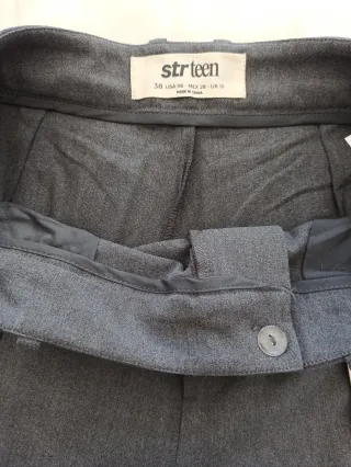 Pantalón elegante gris