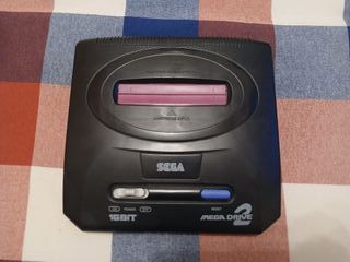 Consola Sega Mega Drive 2 Japonesa + 2 Comandos