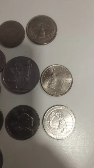 Lote de monedas variadas