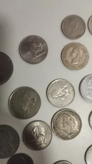 Lote de monedas variadas