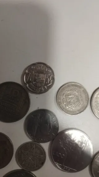 Lote de monedas variadas