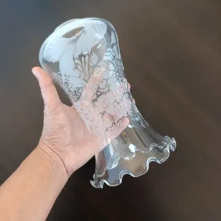 Tulipani di vetro intagliati