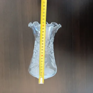 Tulipani di vetro intagliati