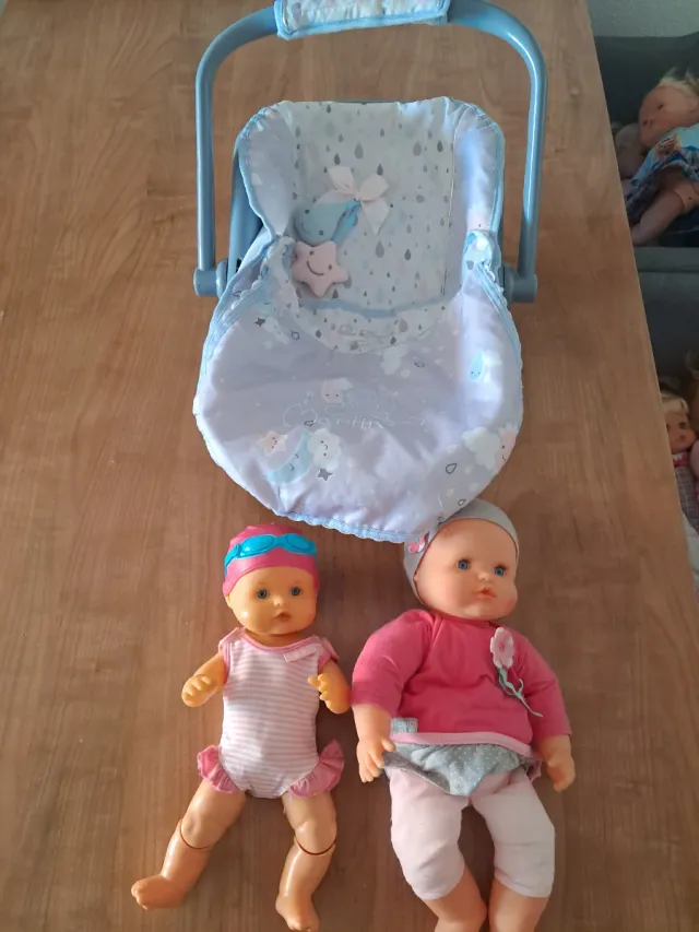 Muñecas nenucos con accesorios