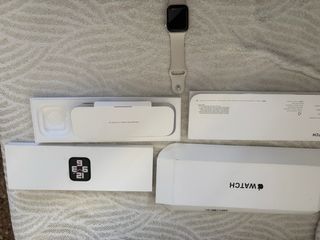 Apple Watch SE (Gen2) 40mm Starlight