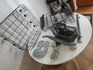 Cestas y piezas lavavajillas AEG