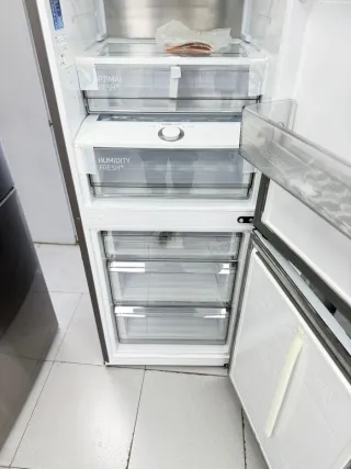 Nevera Samsung nueva tara 2m x 60cm No Frost