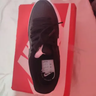 Zapatillas Nike Negras y Blancas