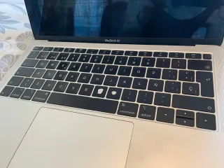 MacBook Air 2019 16GB RAM Un anno di antivirus gratuito