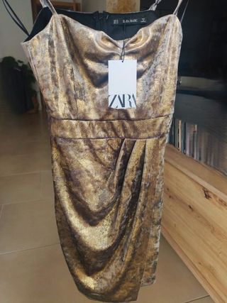 Vestido de fiesta dorado ZARA terciopelo navidad