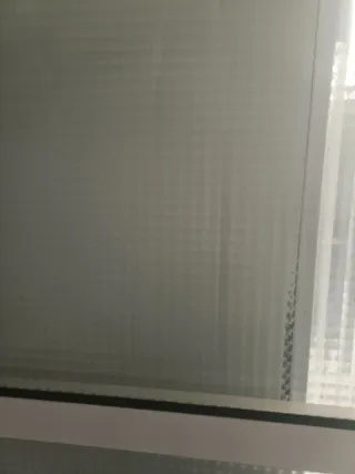 Cierre aluminio y cristal con puerta