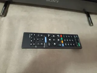 Televisor Sony Bravia KDL-22EX320 lcd tv