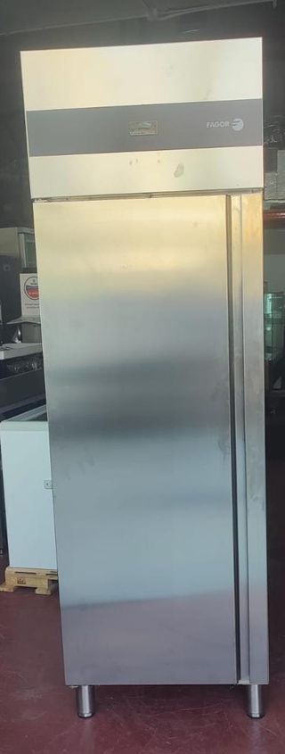 ARMARIO DE REFRIGERACIÓN FAGOR CUP 11G