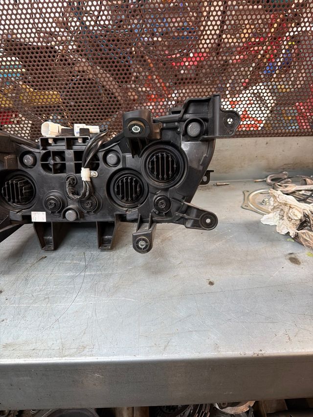 Faro Delantero Yamaha T-Max 560 2023