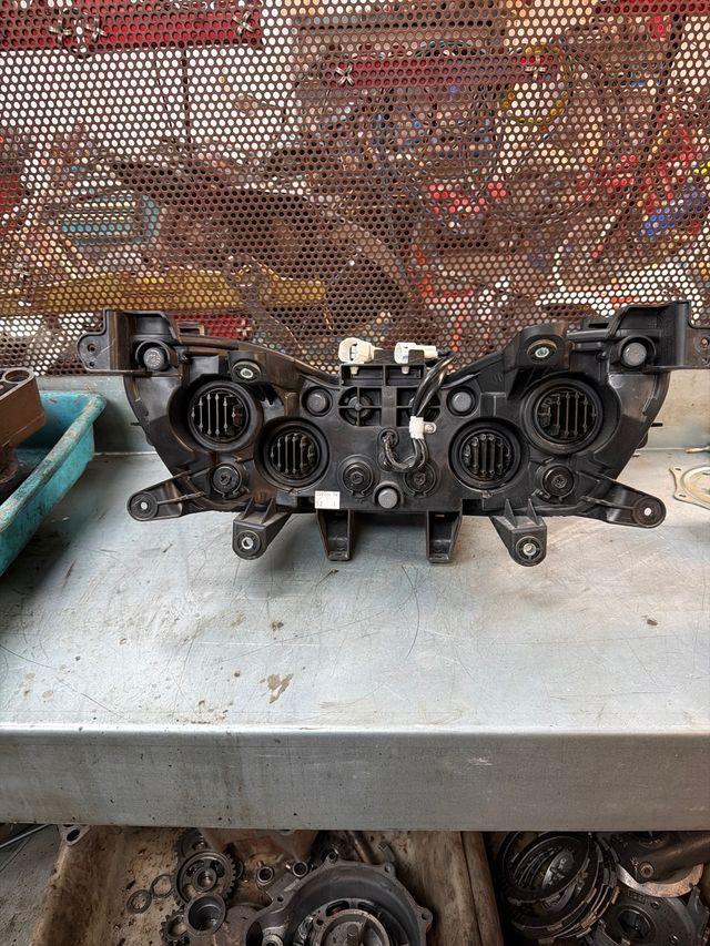 Faro Delantero Yamaha T-Max 560 2023