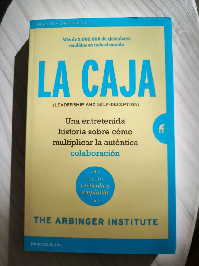 La caja - Edición revisada (Spanish Edition)