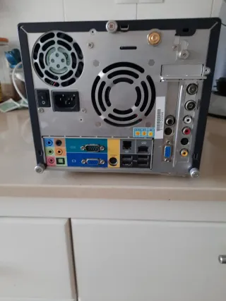 Fujitsu SCALEO C Intel® Pentium® 4 1 GB DDR-SDRAM