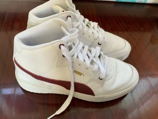 Zapatillas Puma Blancas y Rojas