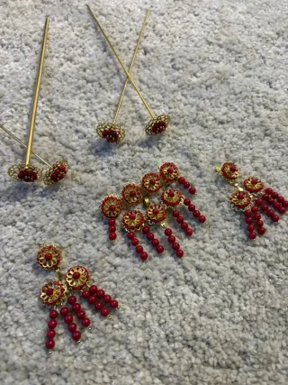 Aderezo de coral y oro