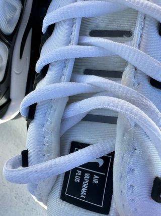 Nike Vapormax Plus Blanco y Negro