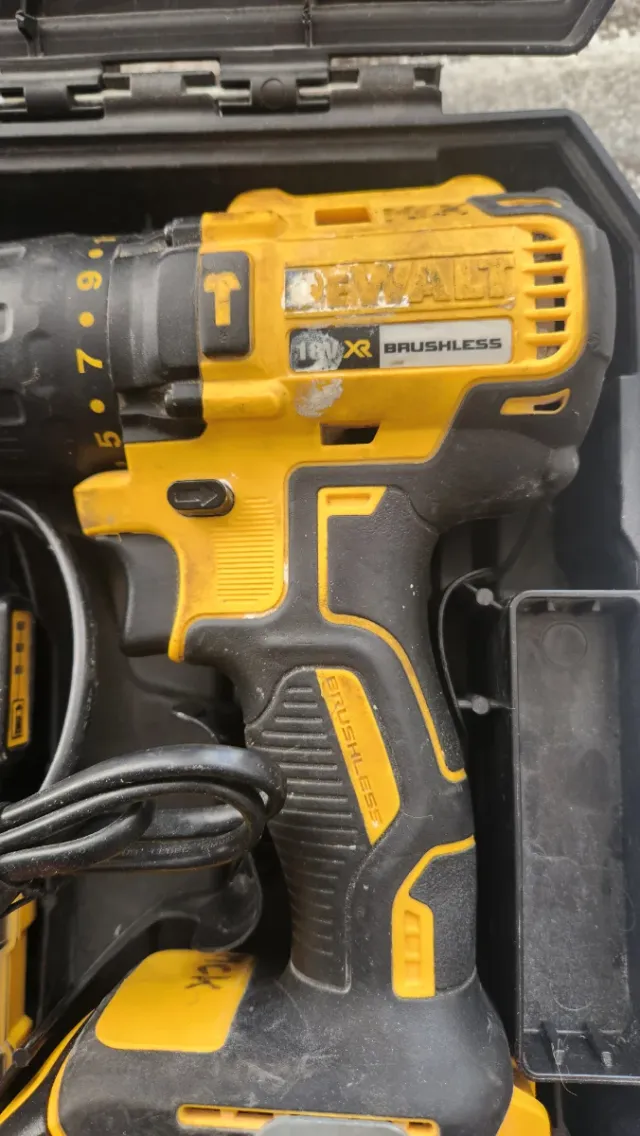 Taladro DeWalt DCD778M2T