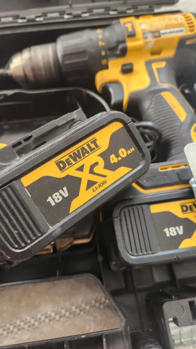 Taladro DeWalt DCD778M2T