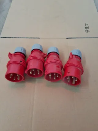4 Conectores Macho 5 Pines 400V 16A