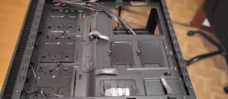 Caja PC Gaming Mars Gaming Negra con ventana.FOTOS