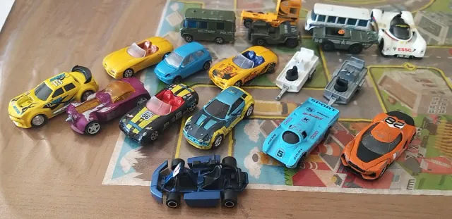 Lotto 15 Auto Majorette Parti Ricambio rif768