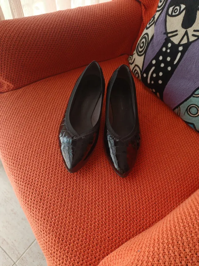 Zapatos salón charol Pitillos T.39