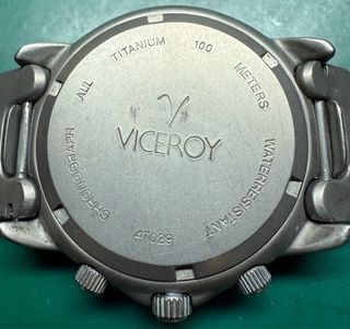 Reloj Viceroy Cronógrafo Titanium Amarillo