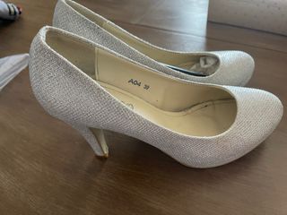 Zapatos de fiesta plateados talla 39