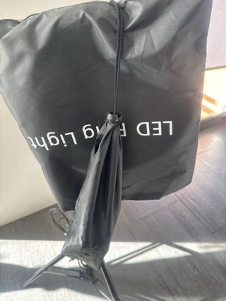 Aro de luz LED con trípode