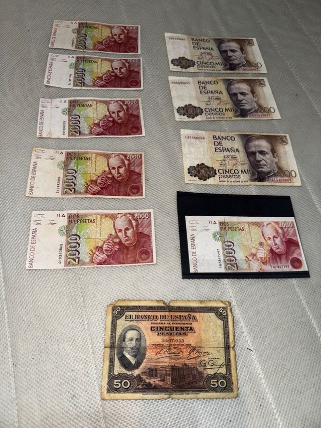 Biglietti in peseta spagnoli 2000 e 5000