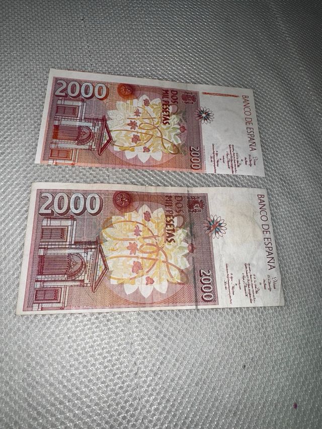 Biglietti in peseta spagnoli 2000 e 5000