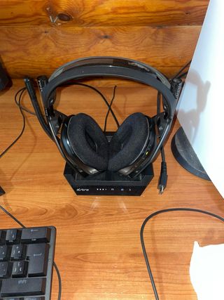 Auriculares Astro A50 Gen 4 versión de play.