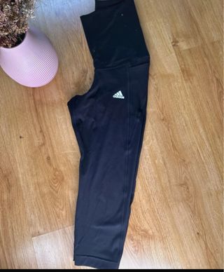 Leggings premamá Adidas negros cortos