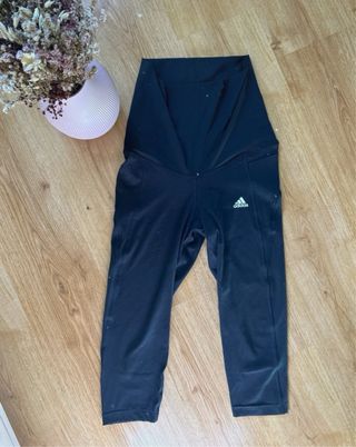 Leggings premamá Adidas negros cortos